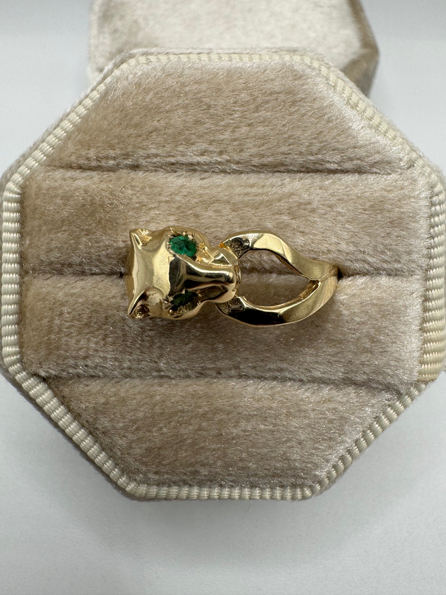9ct gold emerald panther ring