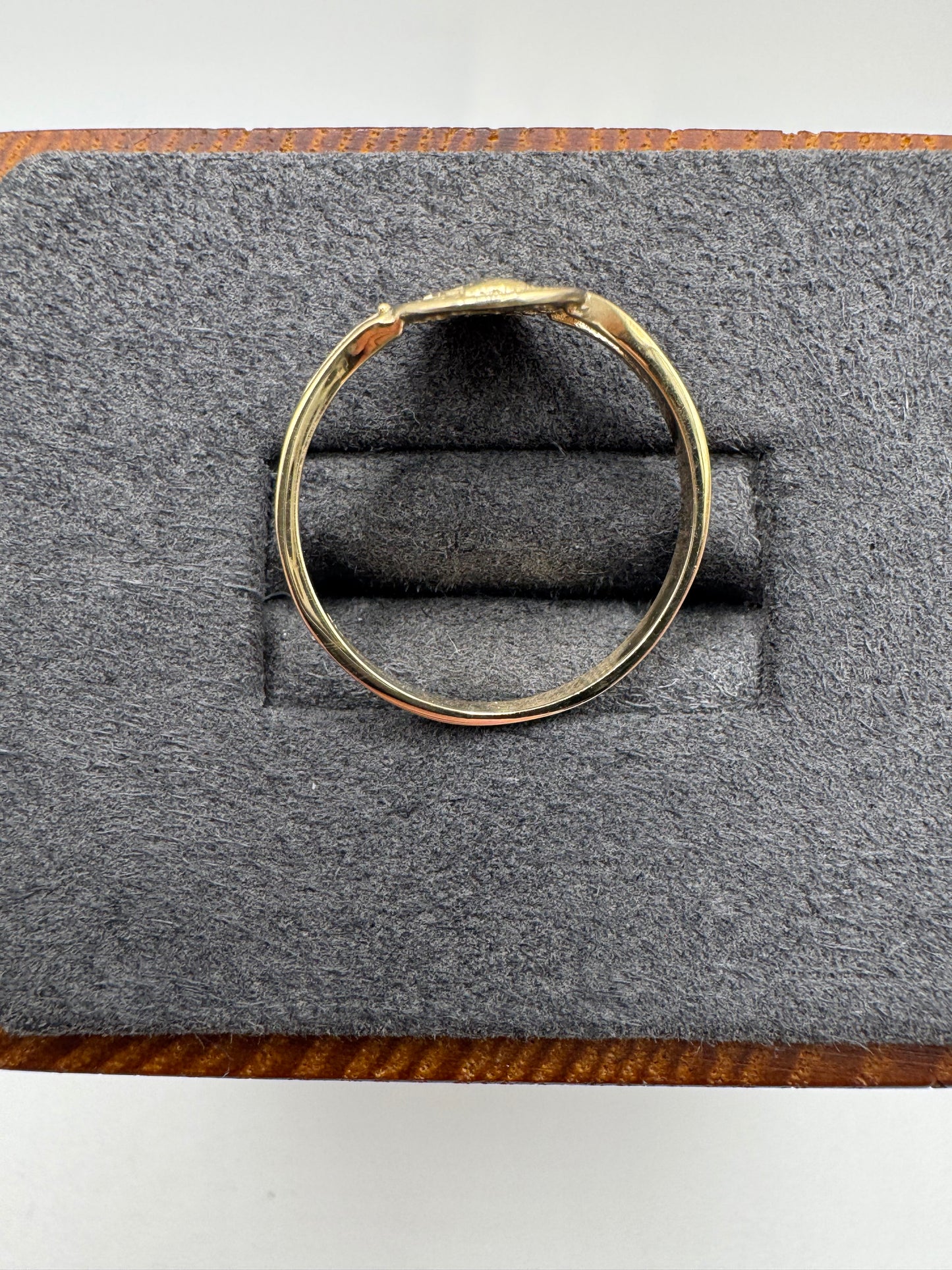 9ct gold St Mary ring