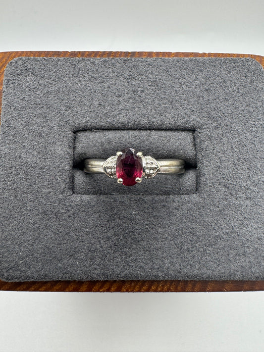 9ct white gold almandine garnet and diamond ring