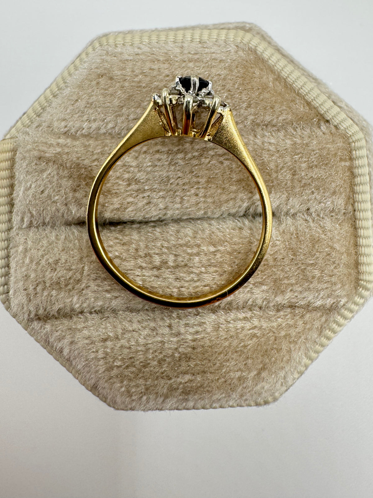 9ct gold sapphire and diamond ring