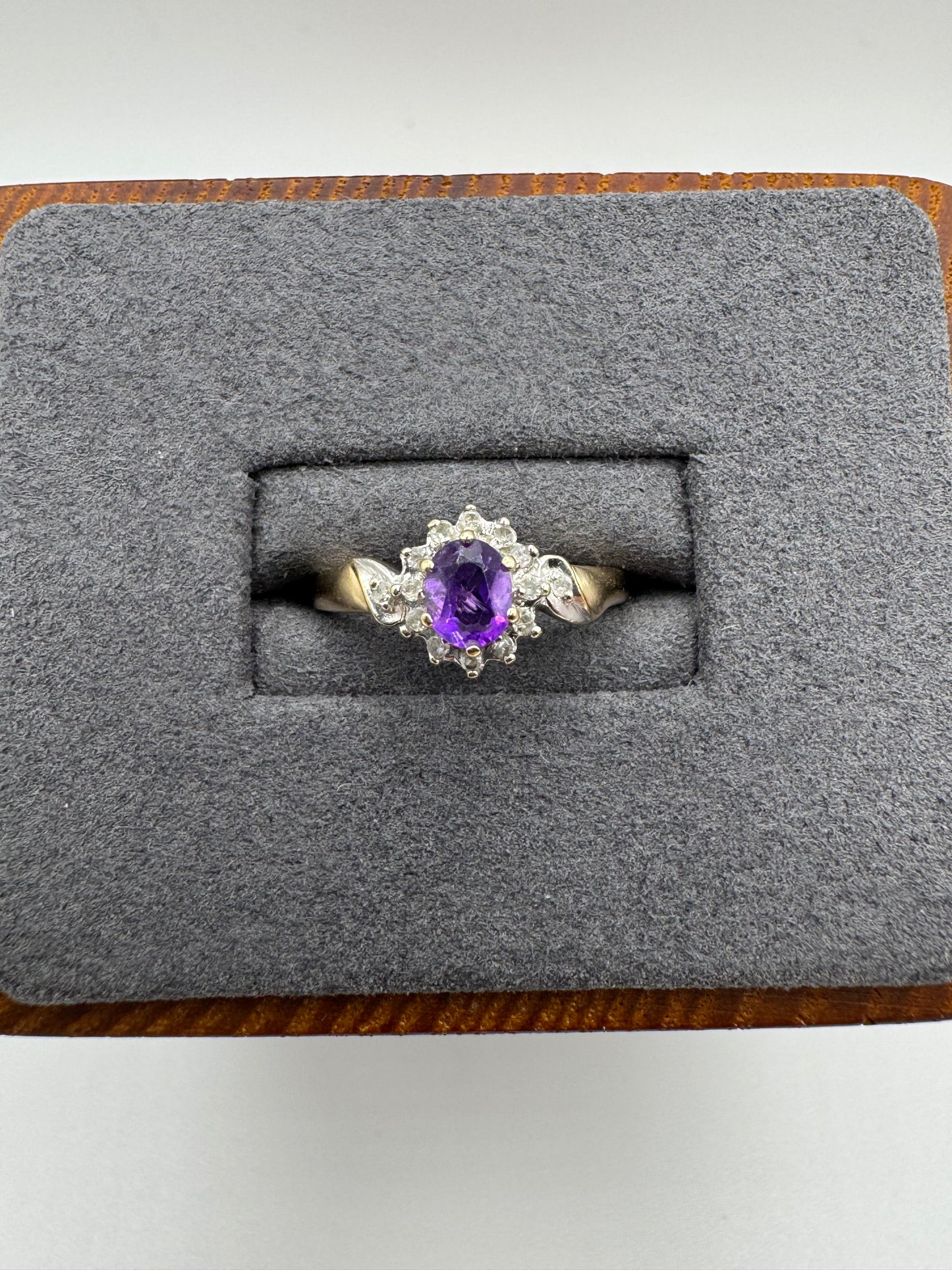 9ct gold amethyst and diamond ring