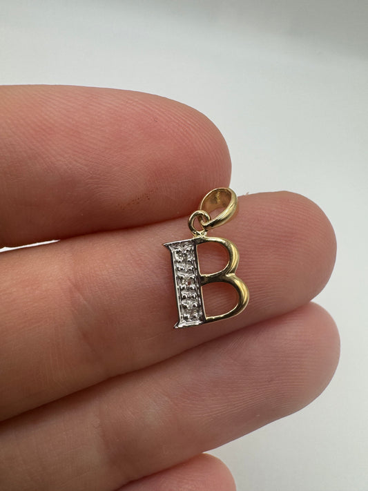 9ct gold diamond initial B pendant