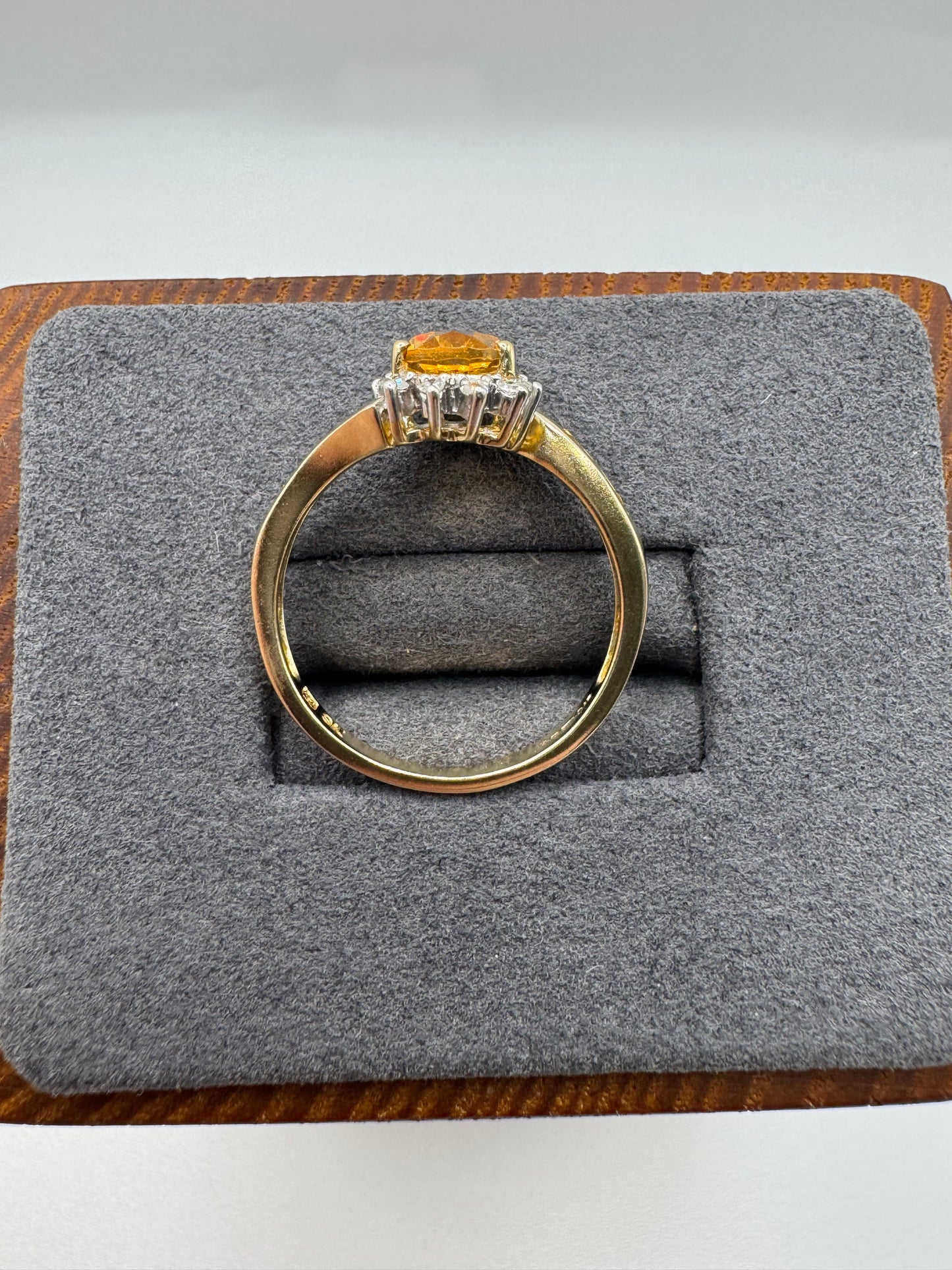 9ct gold citrine and diamond ring