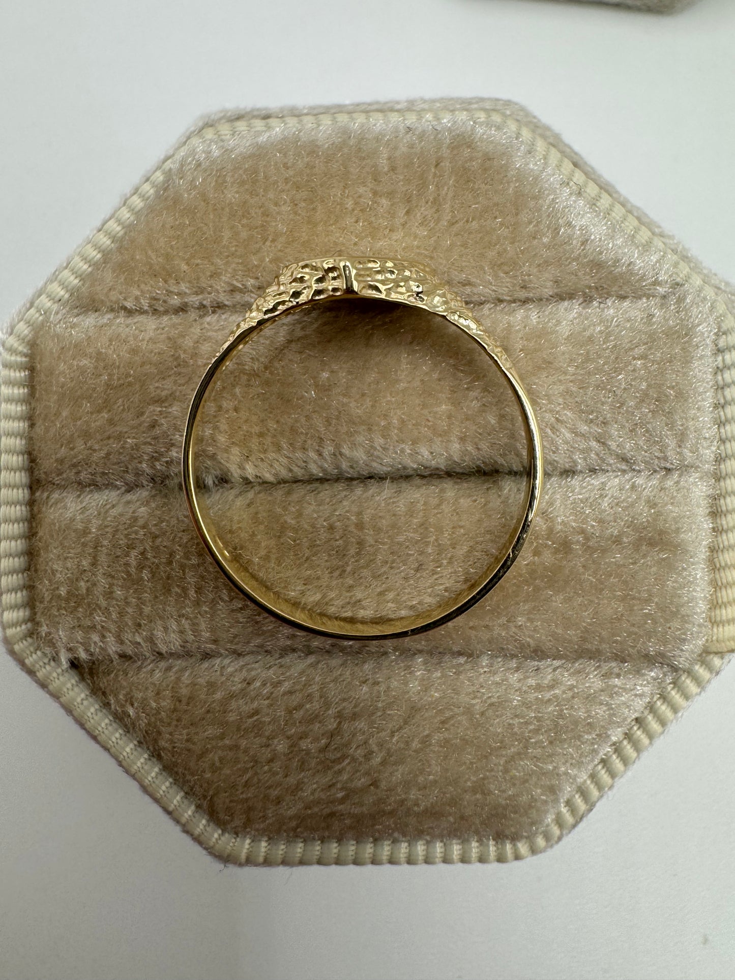 9ct gold ruby heart signet ring