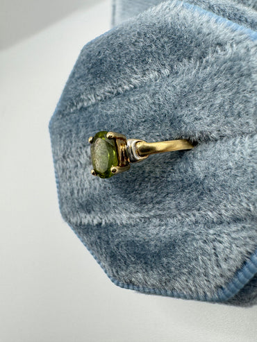9ct two-tone gold peridot ring