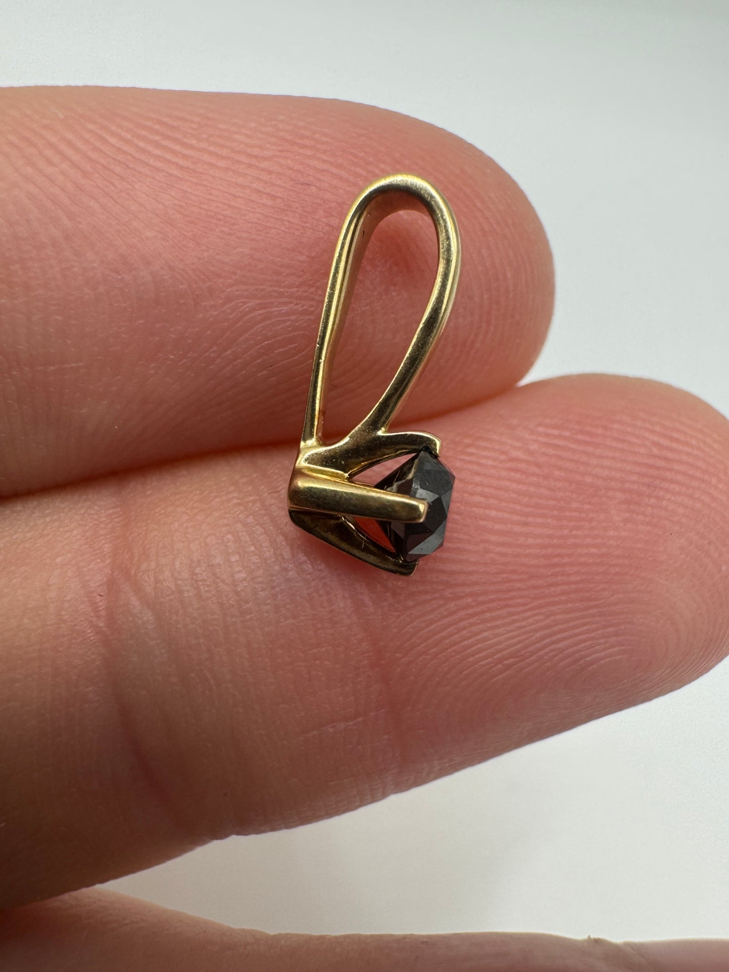 9ct gold black diamond pendant
