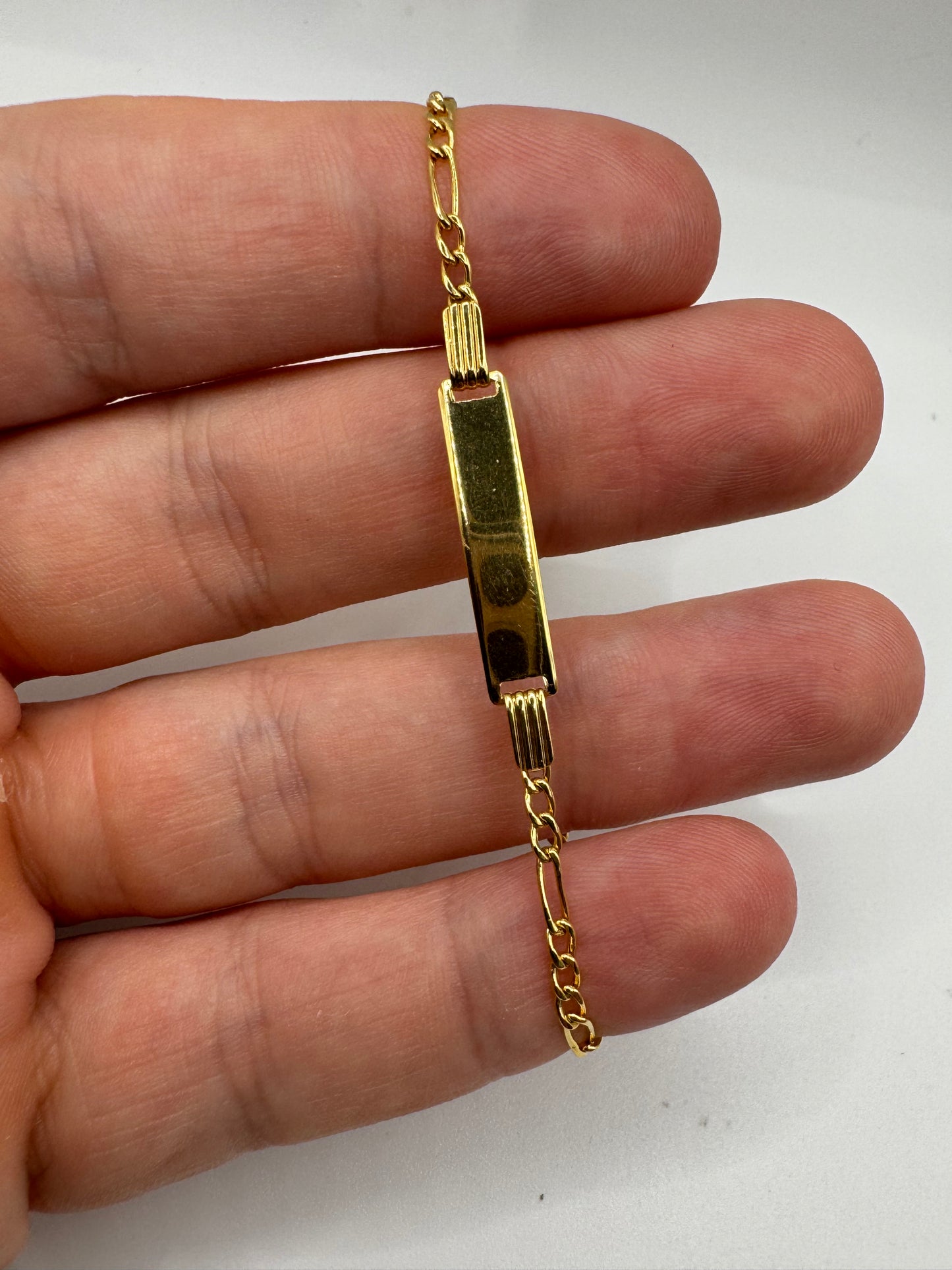 9ct gold bracelet 10