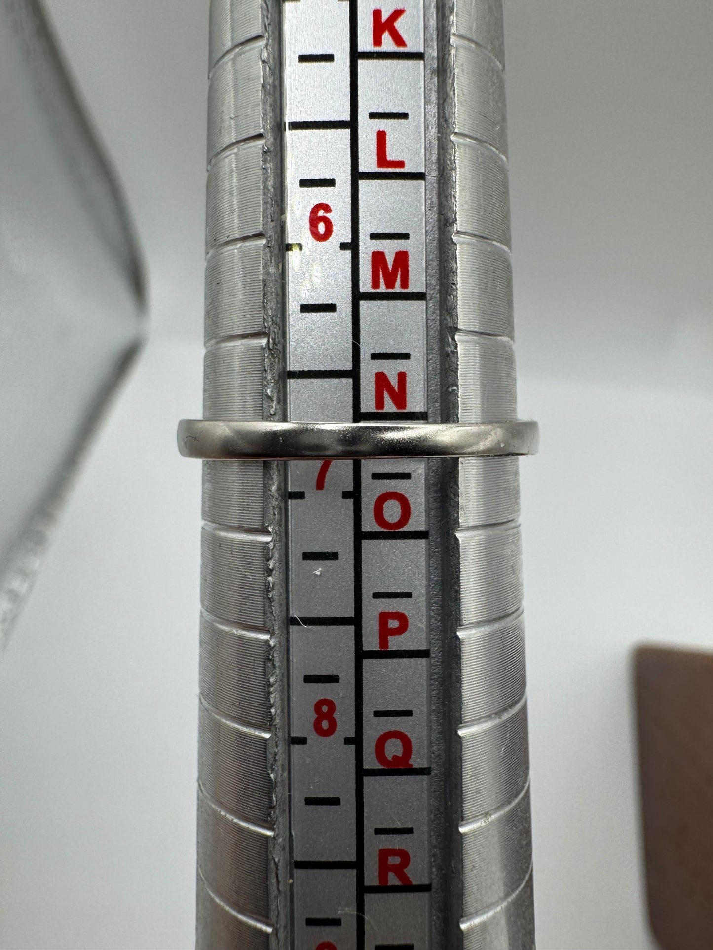 9ct white gold pink topaz and diamond ring