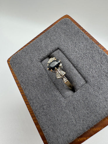 9ct gold sapphire and diamond ring