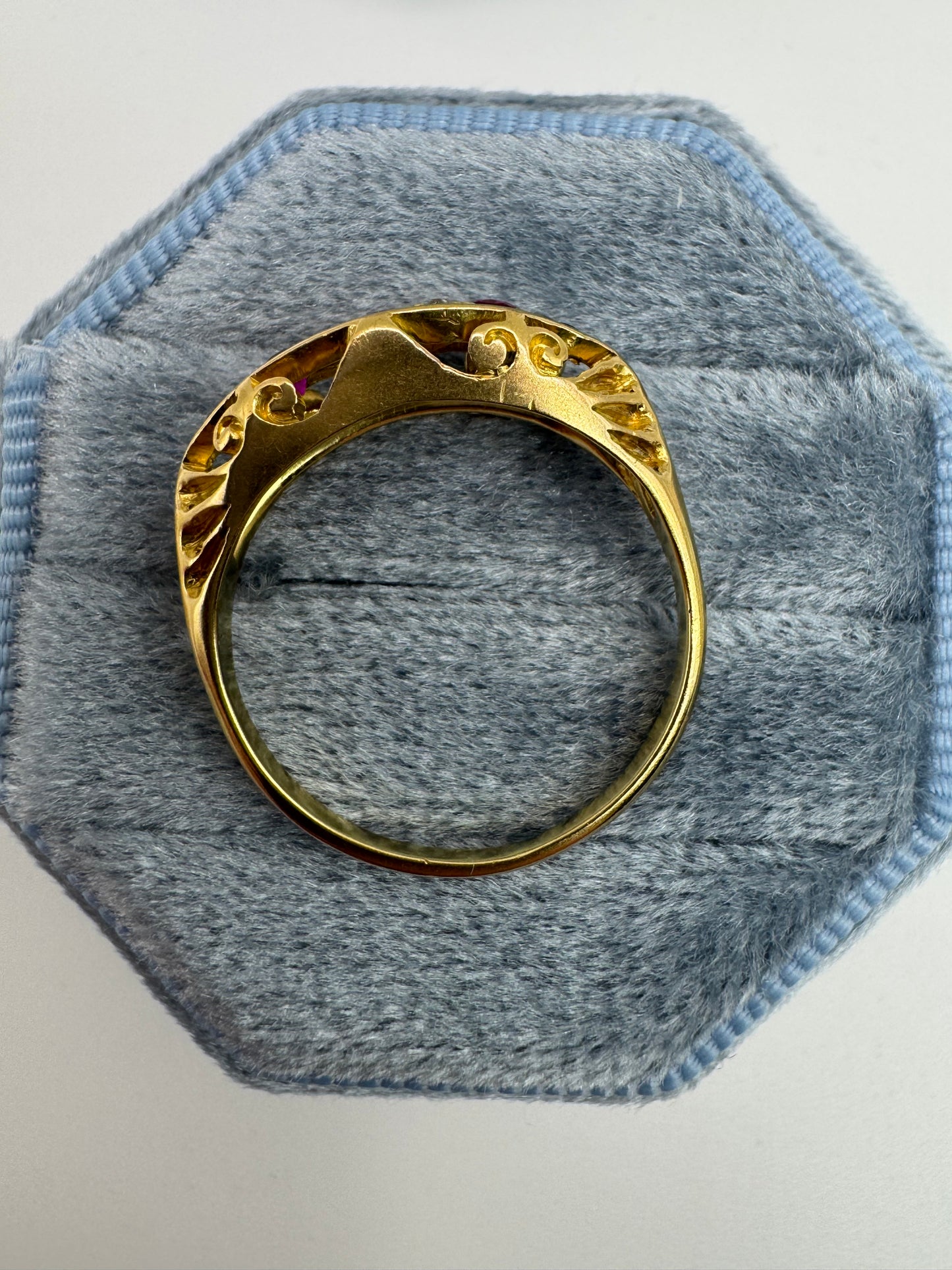 Antique 18ct gold ruby and diamond ring