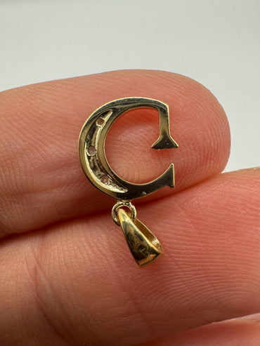 9ct gold diamond initial G pendant