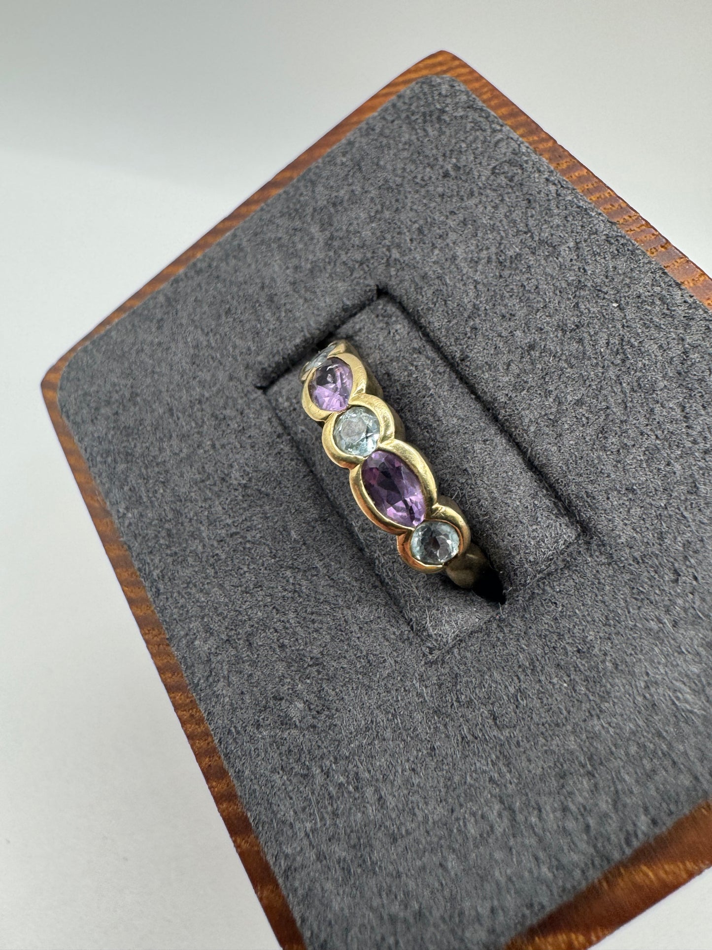 9ct gold topaz and amethyst ring