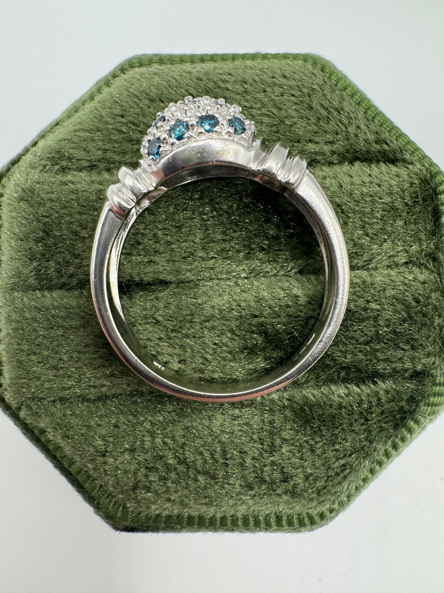 9ct white gold blue and white diamond cluster ring