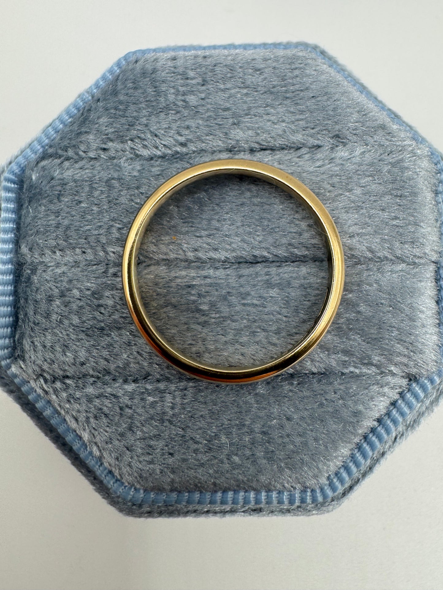 9ct gold plain band