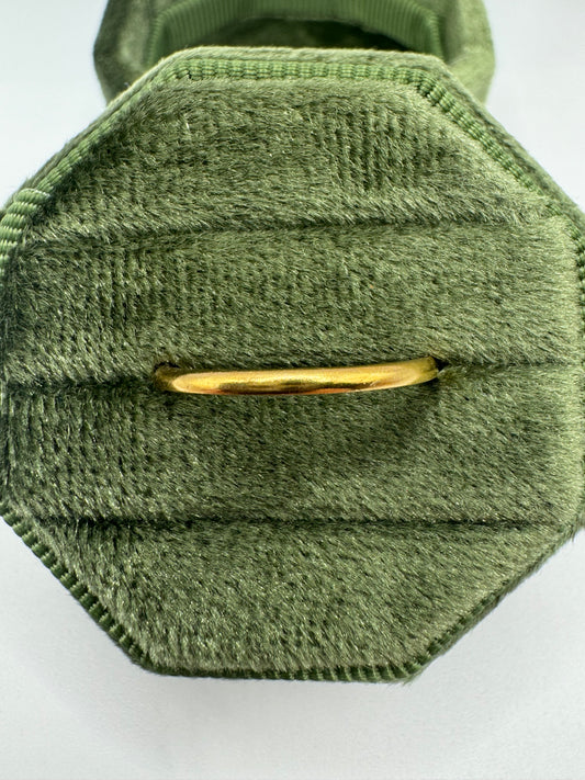 22ct gold stacking band