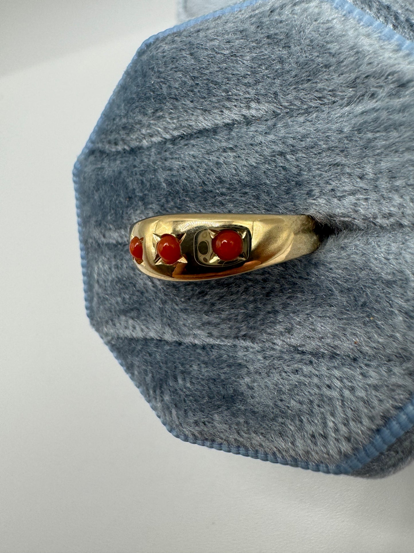 9ct gold coral gypsy ring