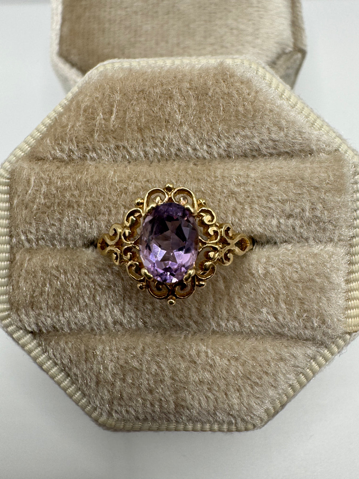 9ct gold amethyst ring