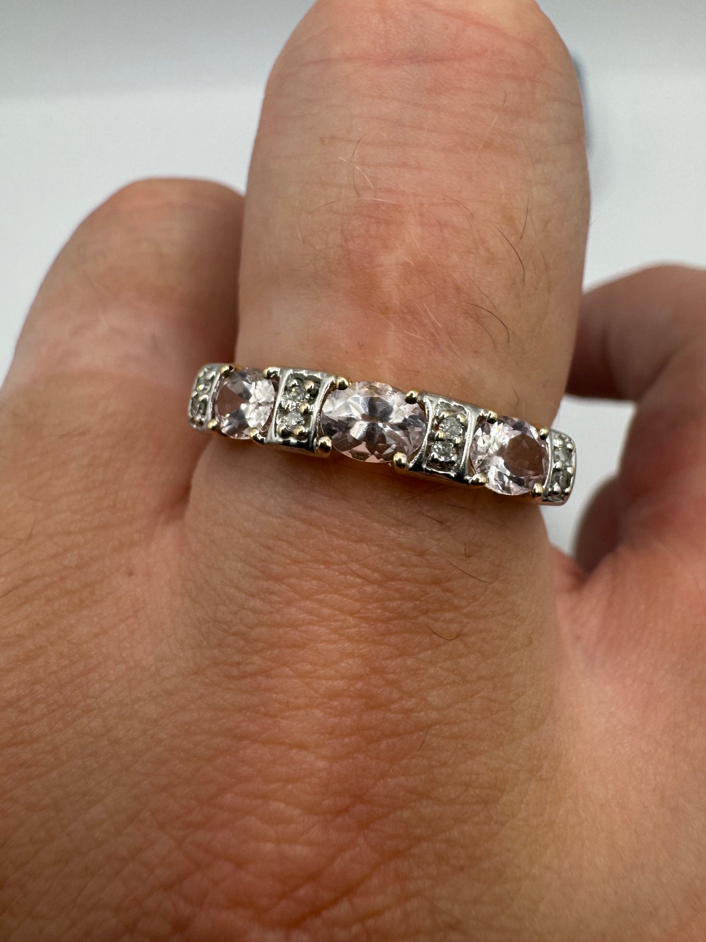 9ct gold pale morganite and diamond ring