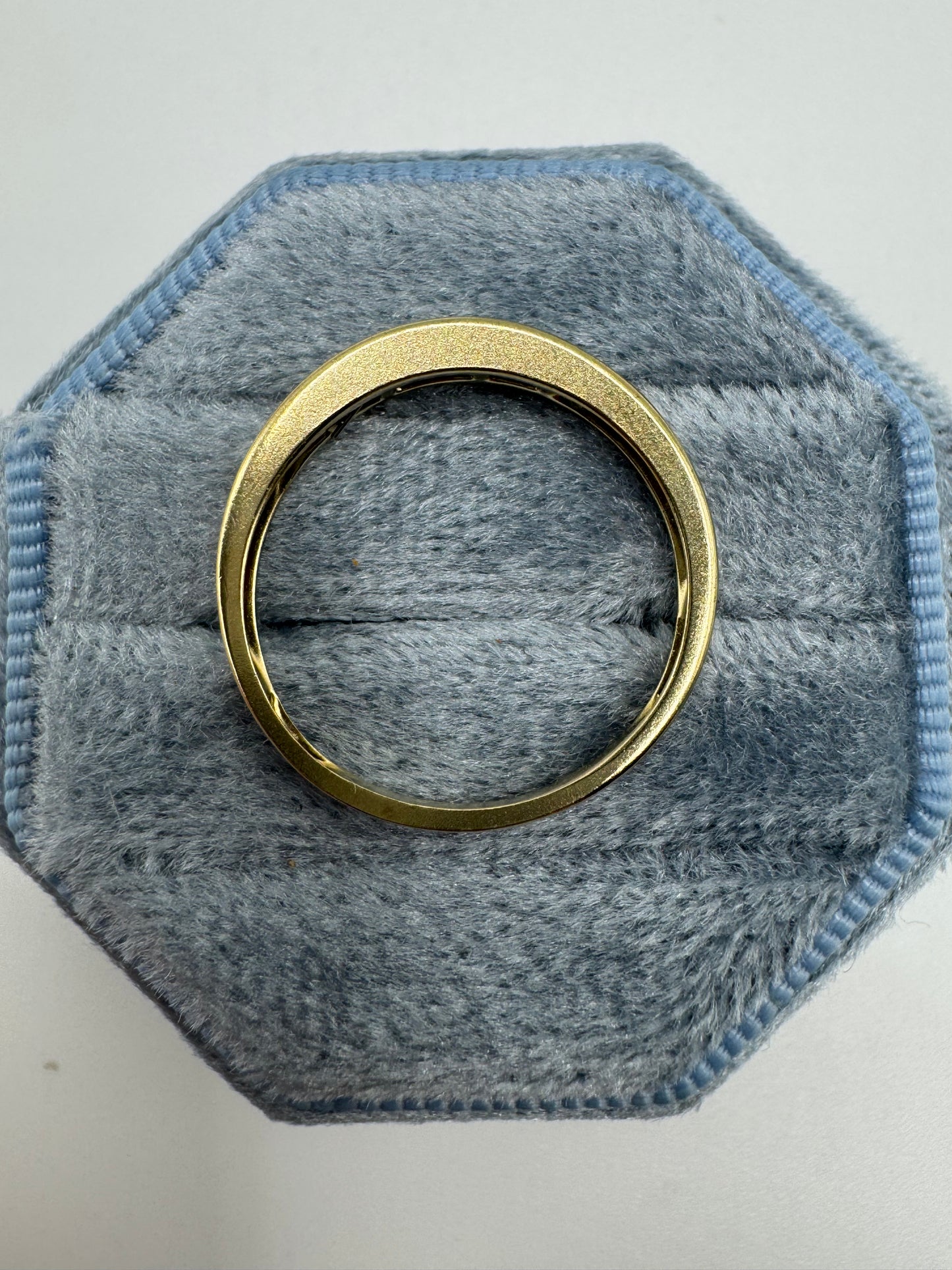 9ct gold diamond ring