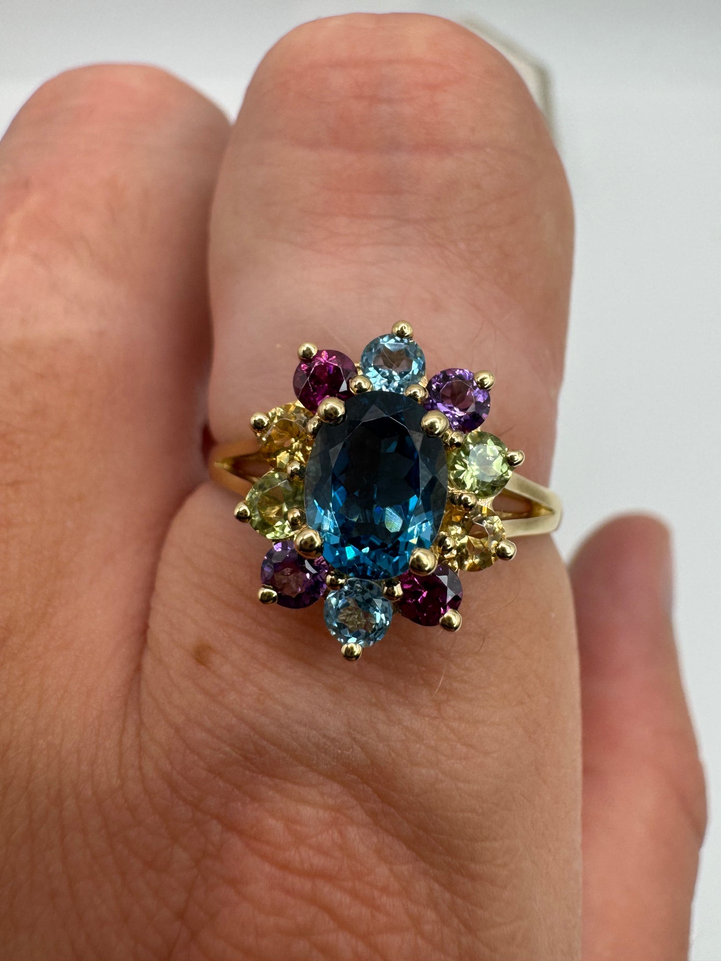 9ct gold multi-gem cluster ring