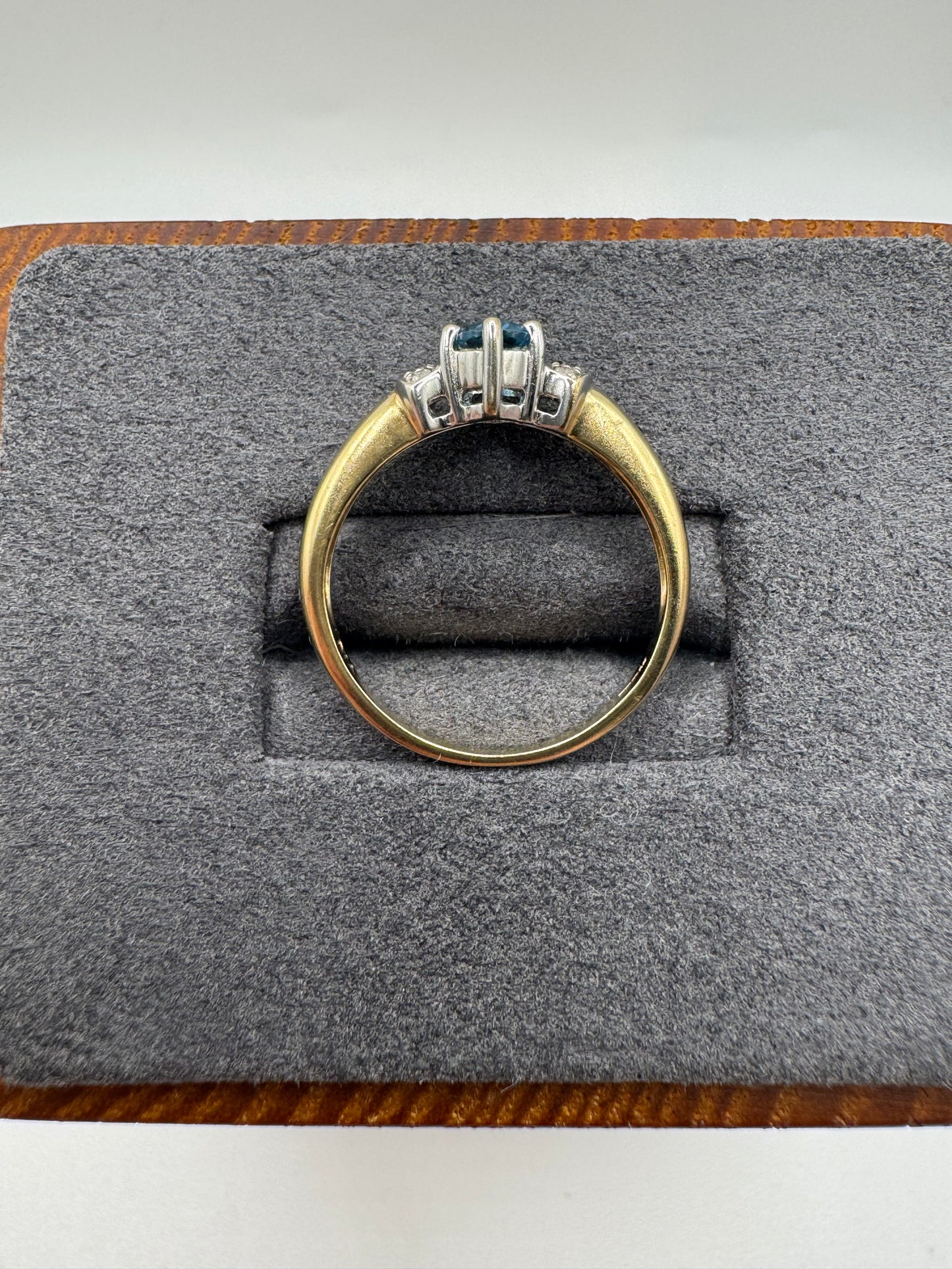 9ct gold blue topaz and diamond ring