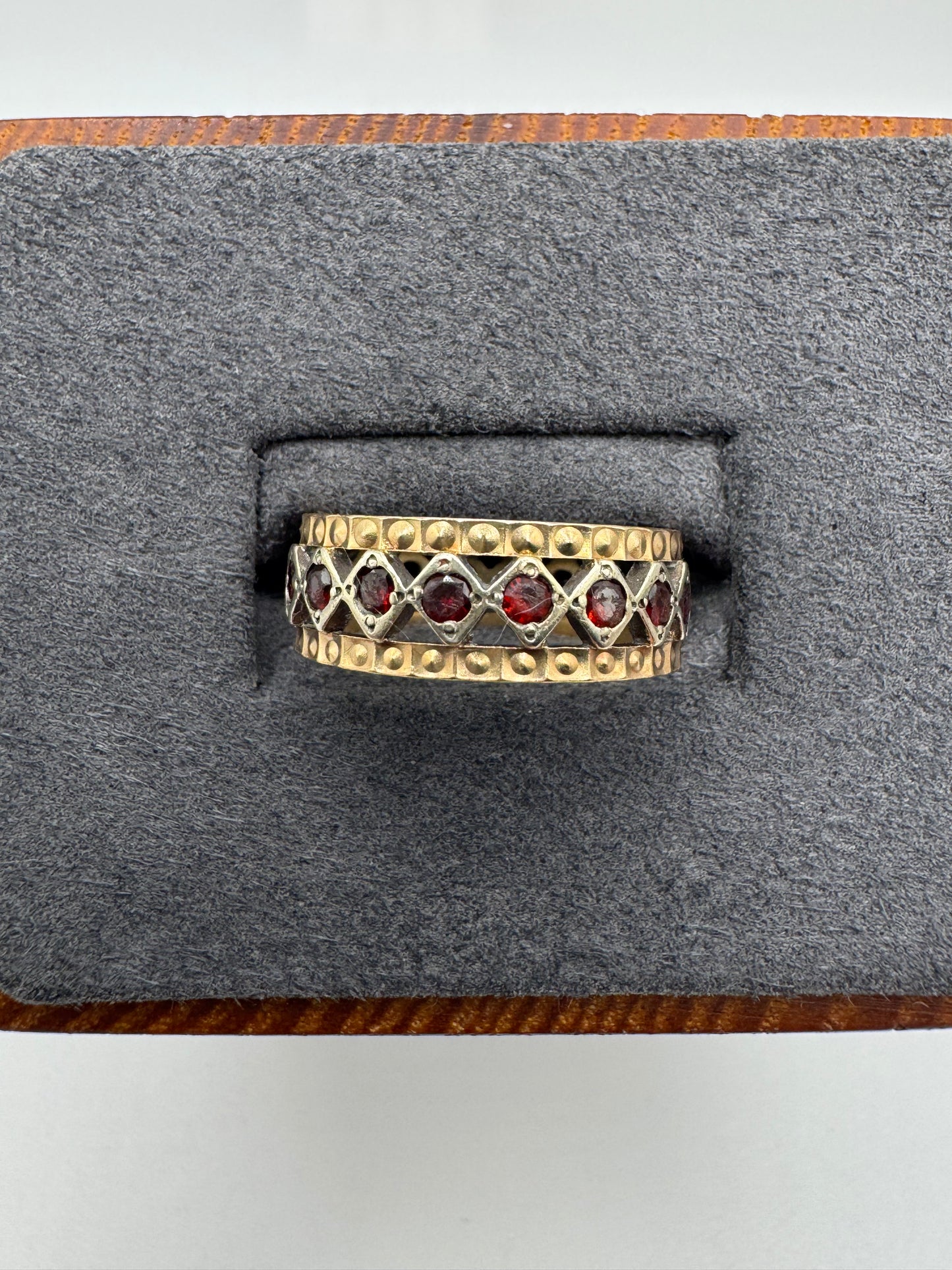 9ct gold garnet full eternity ring