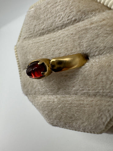 9ct gold cabochon tourmaline ring