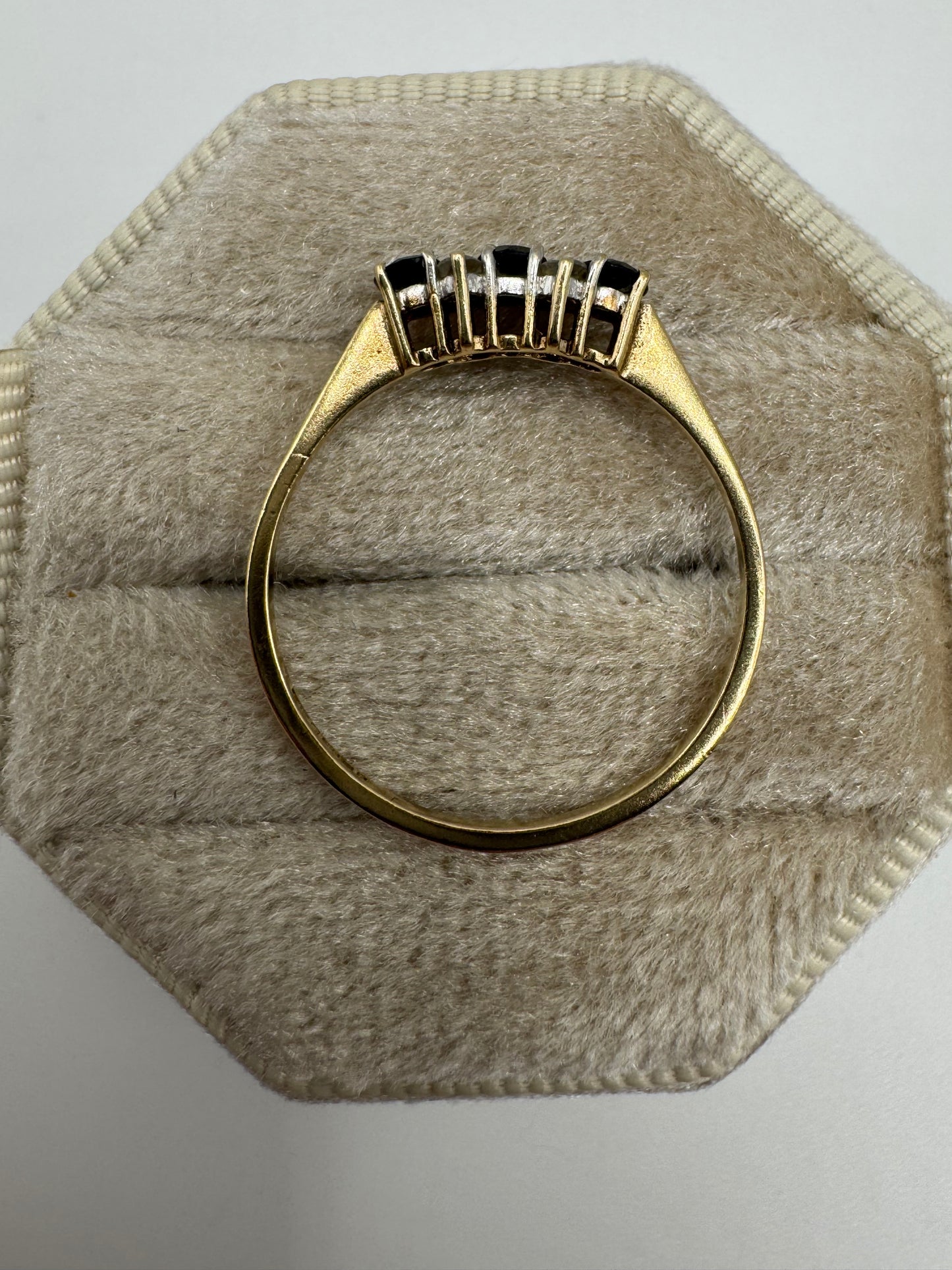 9ct gold sapphire and diamond ring