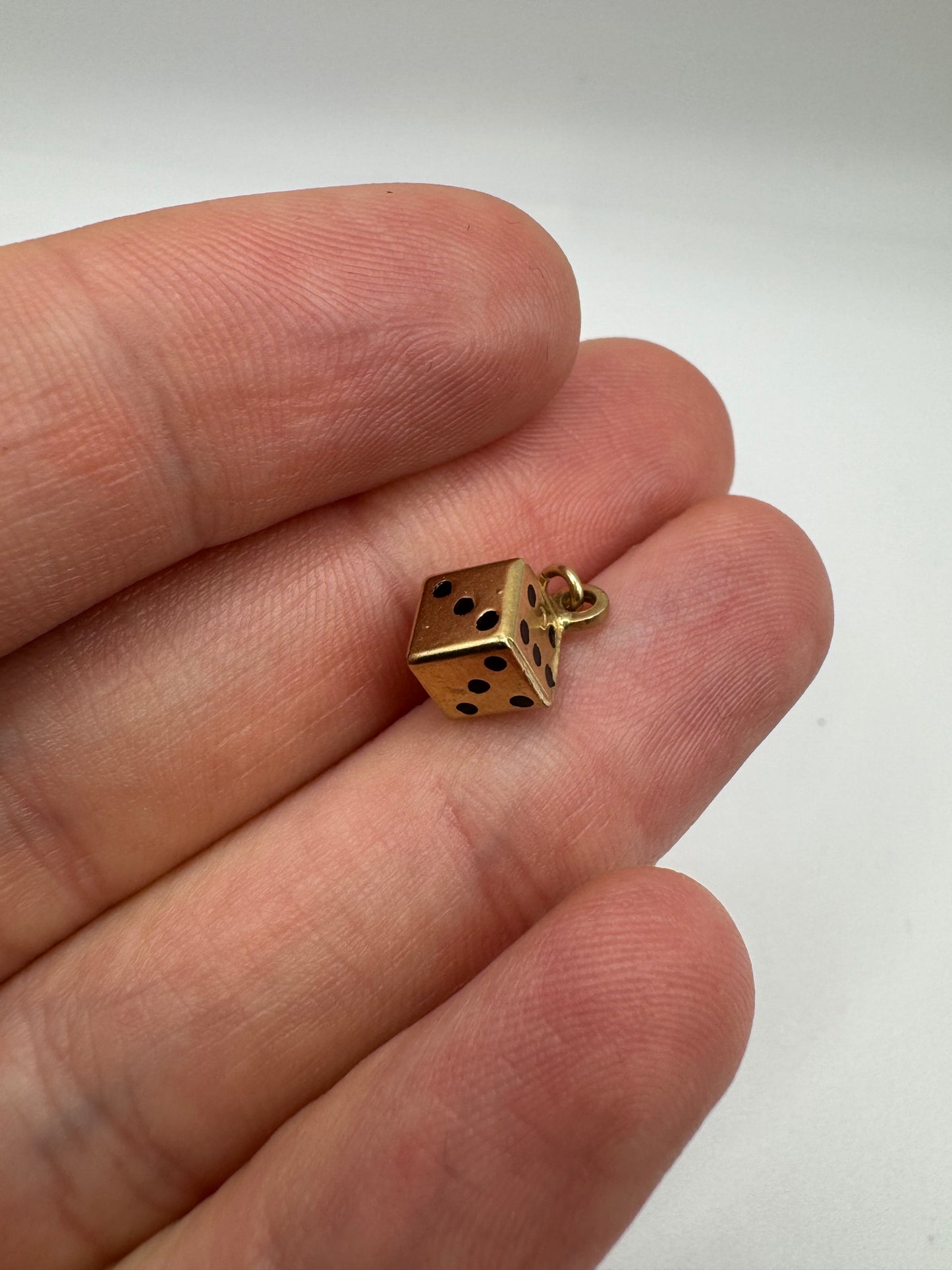 9ct gold dice charm