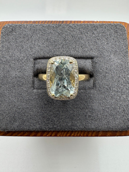 9ct gold green amethyst and diamond ring