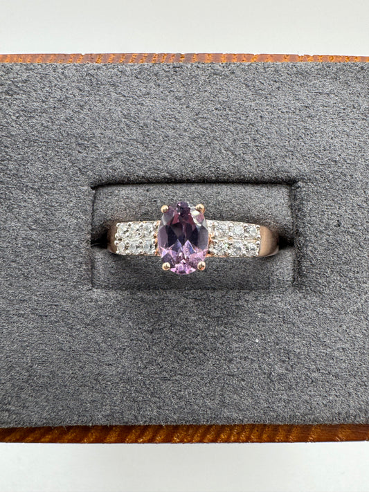 9ct gold amethyst and zircon ring
