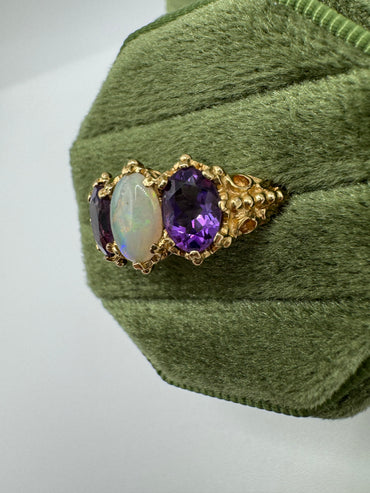 9ct gold opal and amethyst ring