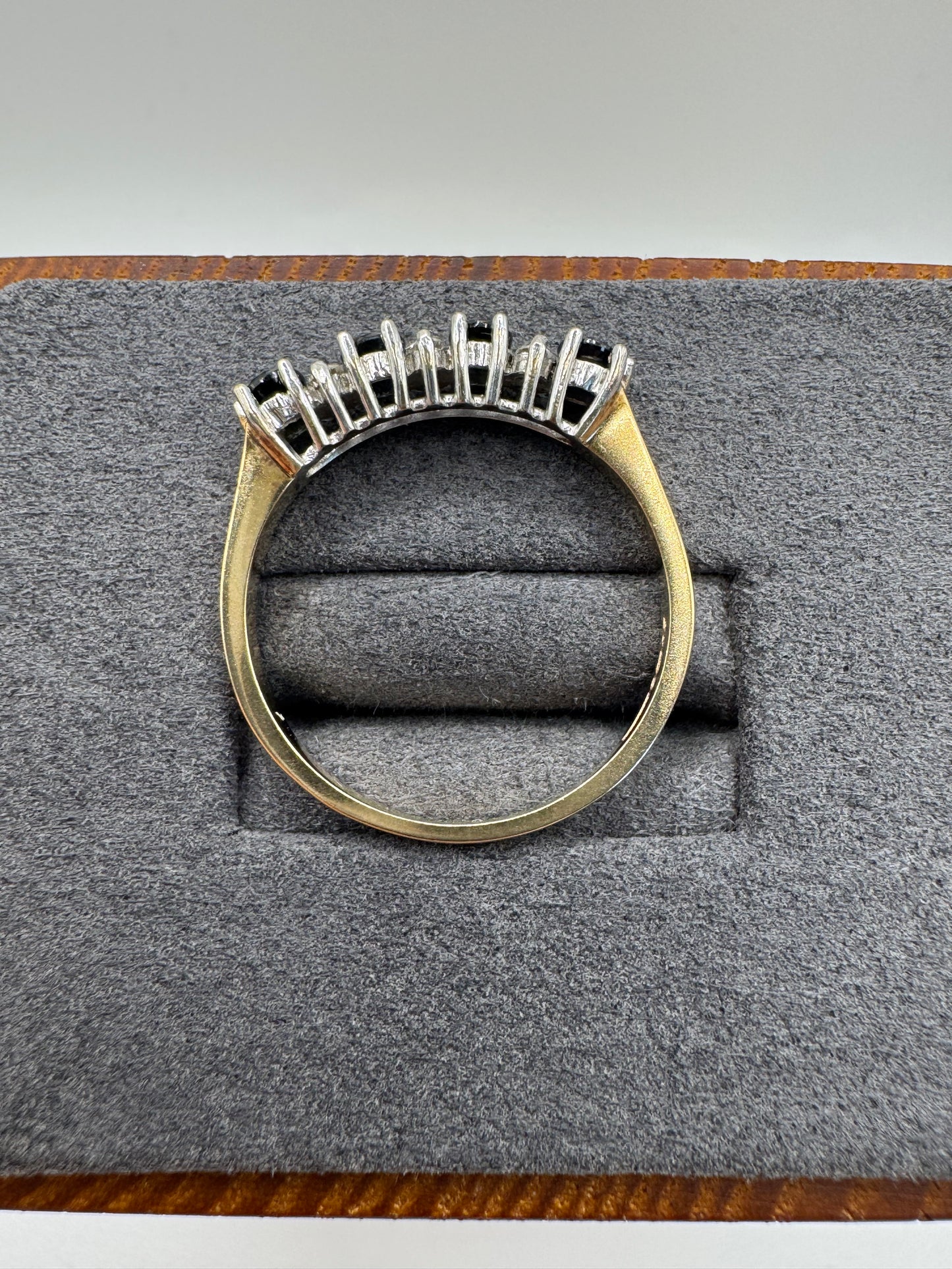 9ct gold sapphire and diamond ring