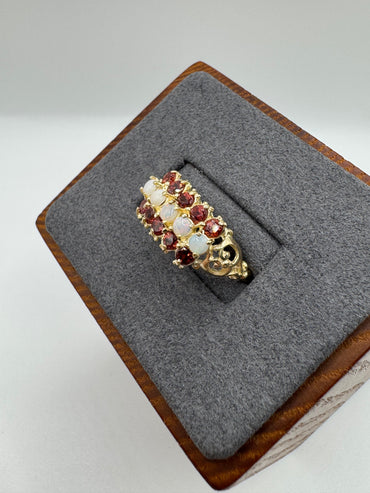 9ct gold opal and garnet ring