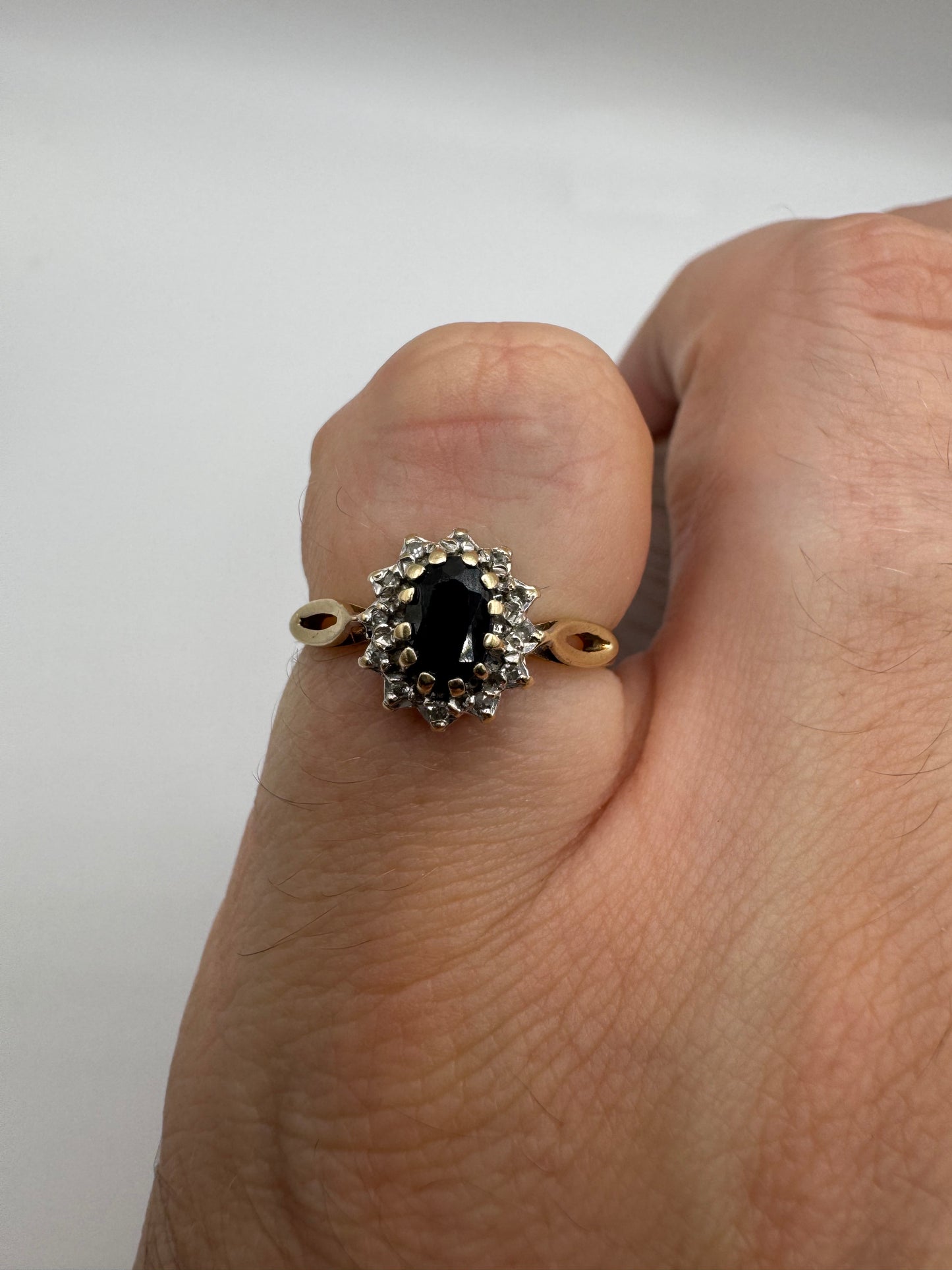 9ct gold sapphire and diamond ring