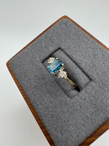 9ct gold topaz and diamond ring