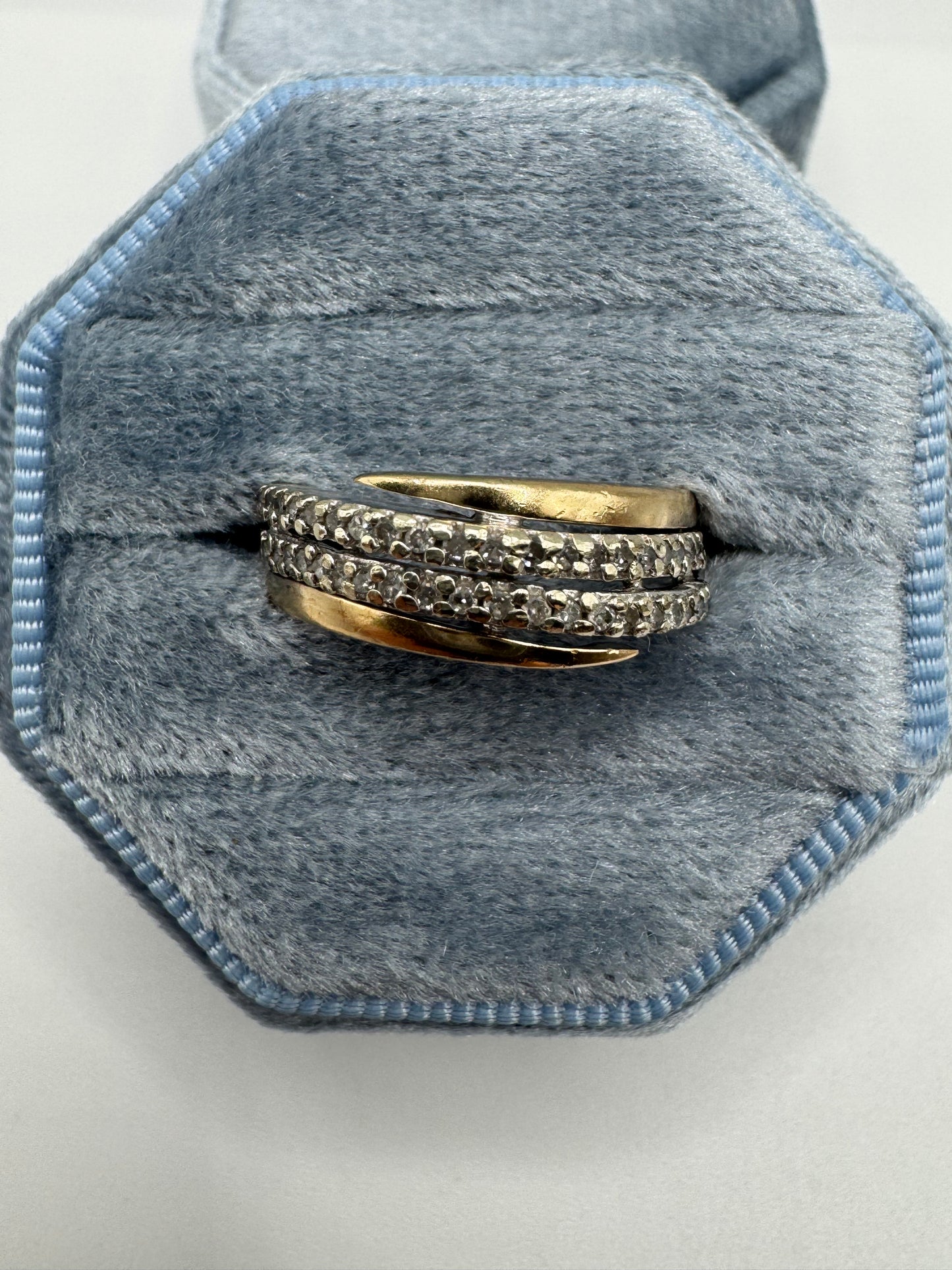 9ct gold 25 point diamond ring