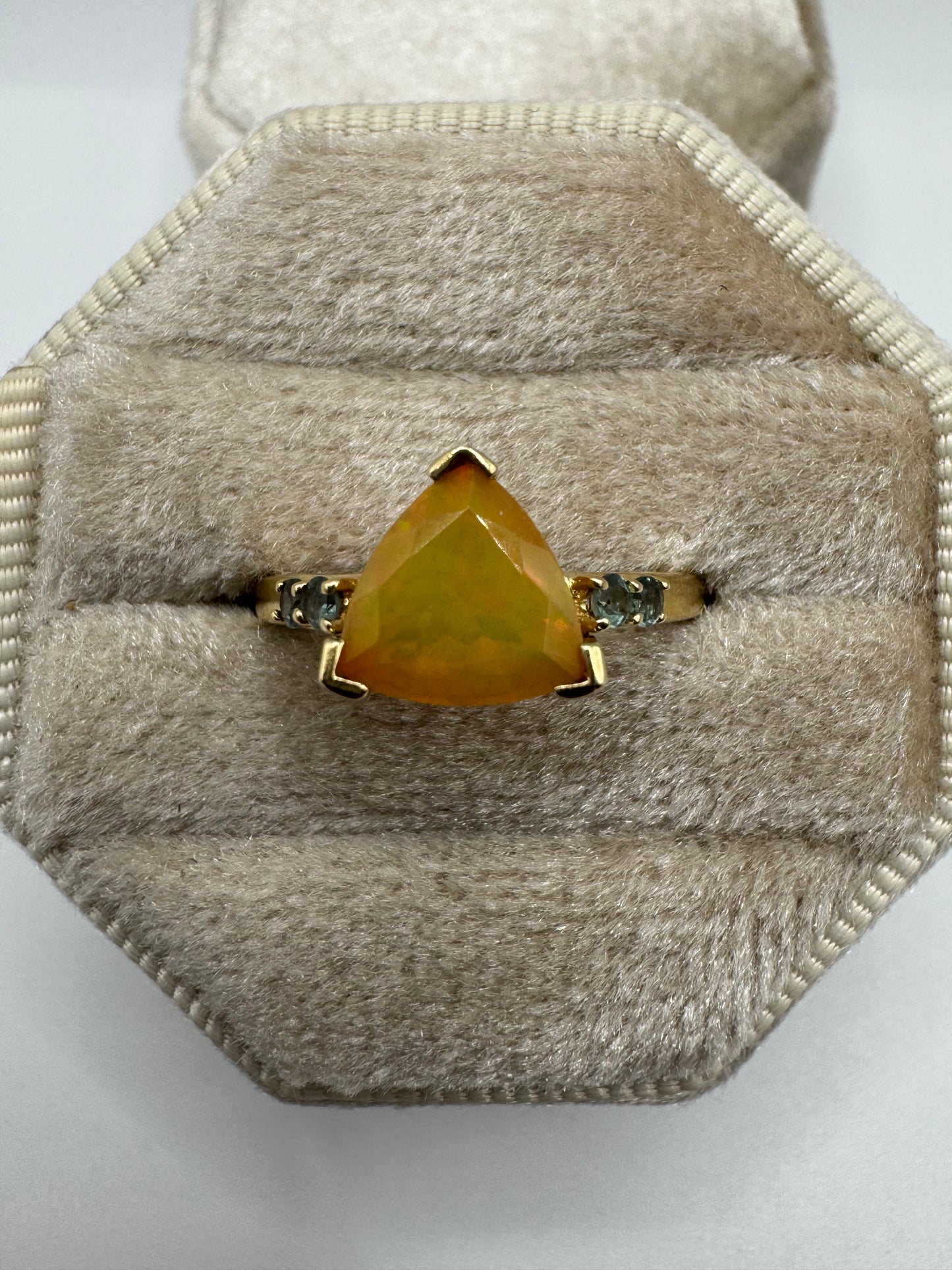9ct gold opal and alexandrite ring