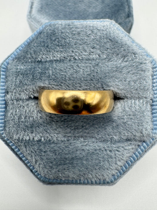 9ct gold band