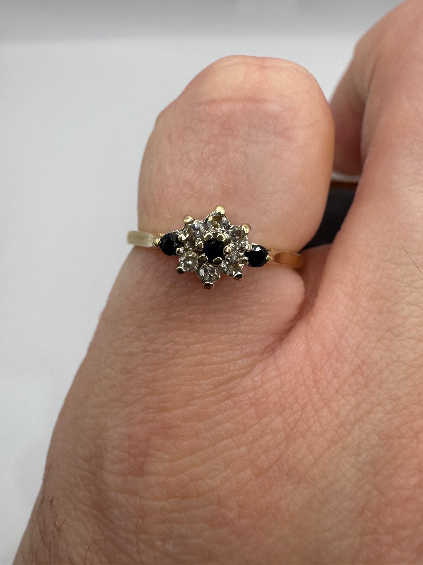 9ct gold sapphire and diamond ring