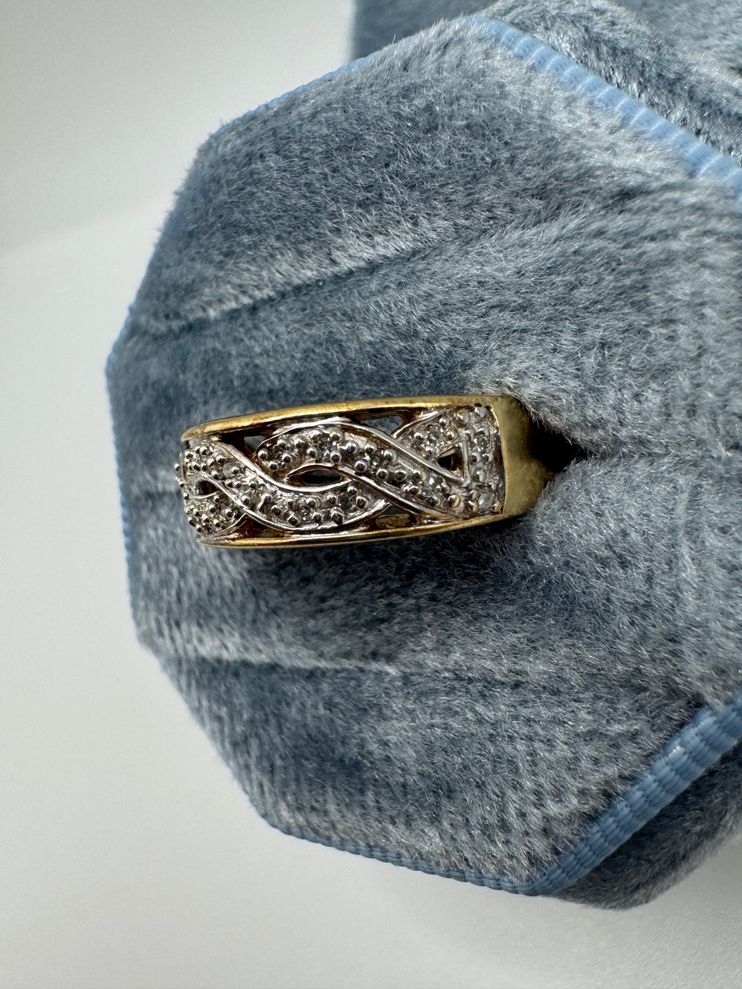 9ct gold diamond knot ring
