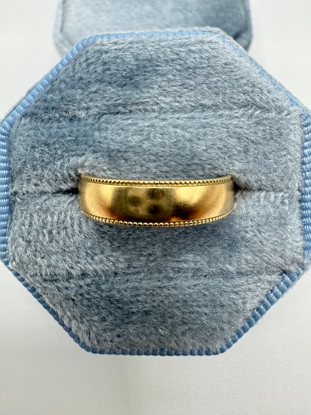 9ct gold band