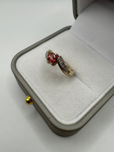 9ct gold topaz and diamond ring
