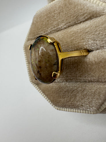 9ct gold boulder opal ring