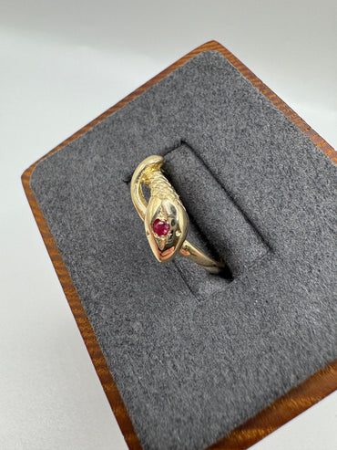 9ct gold ruby snake ring