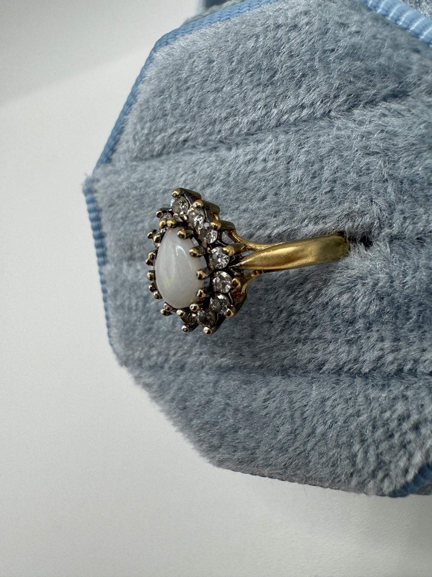 9ct gold opal and cz ring