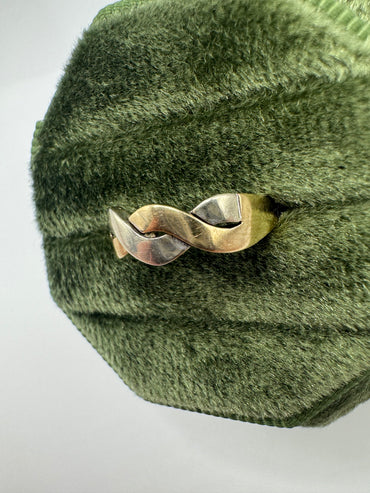 9ct gold two-tone ring