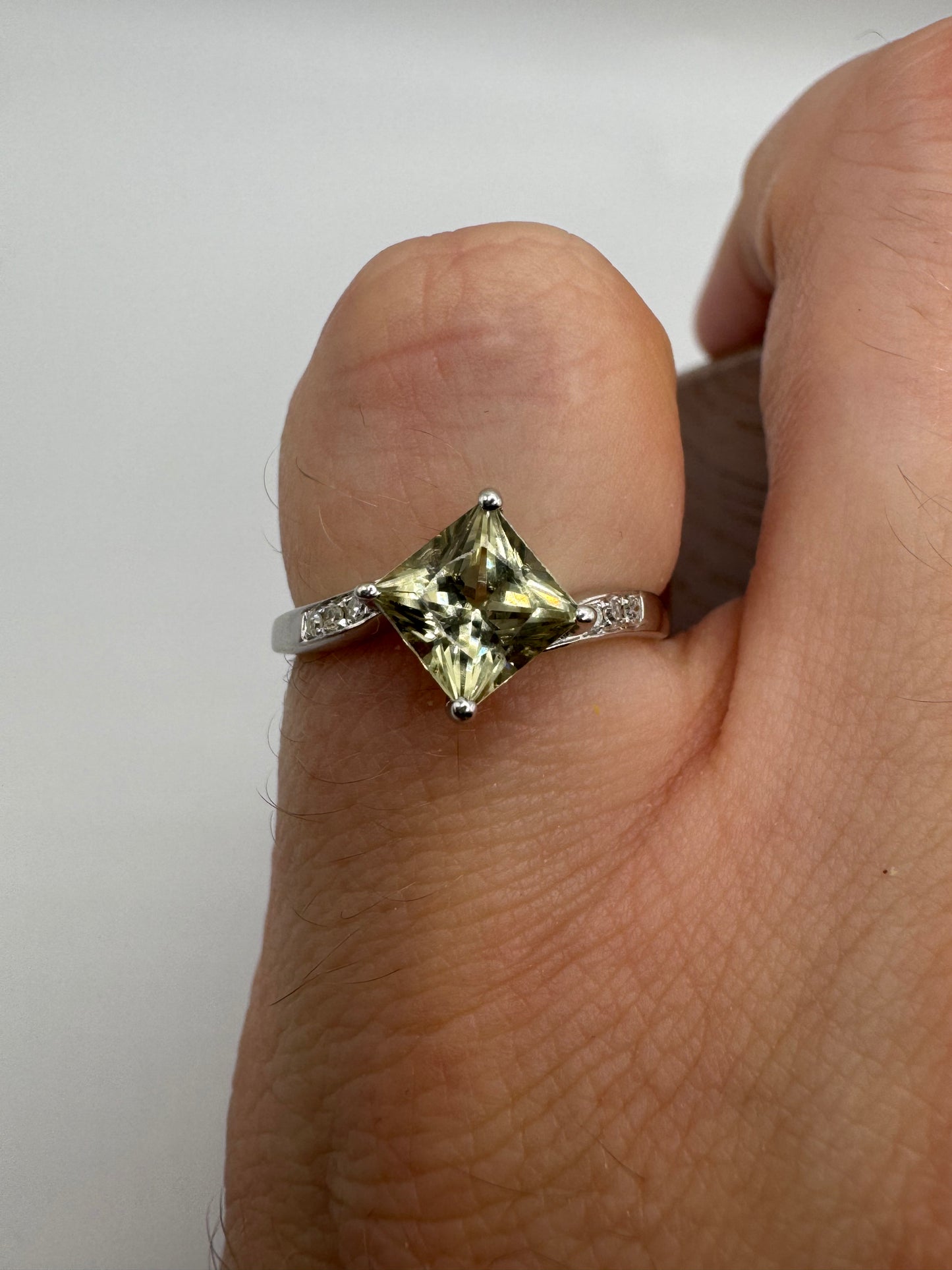 9ct white gold quartz and diamond ring