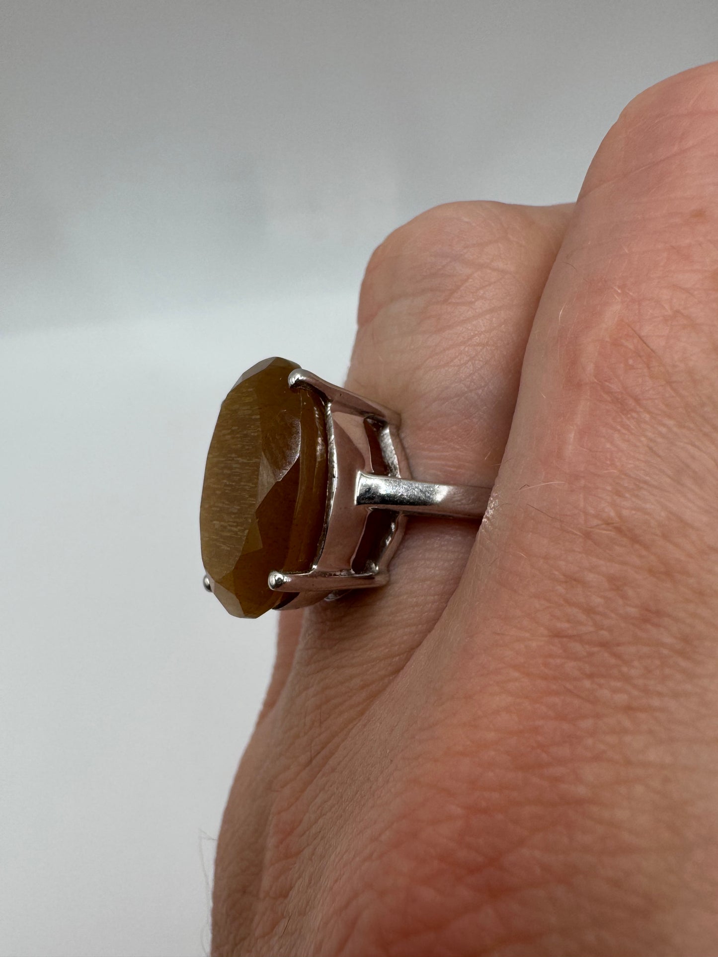 Silver gemstone ring