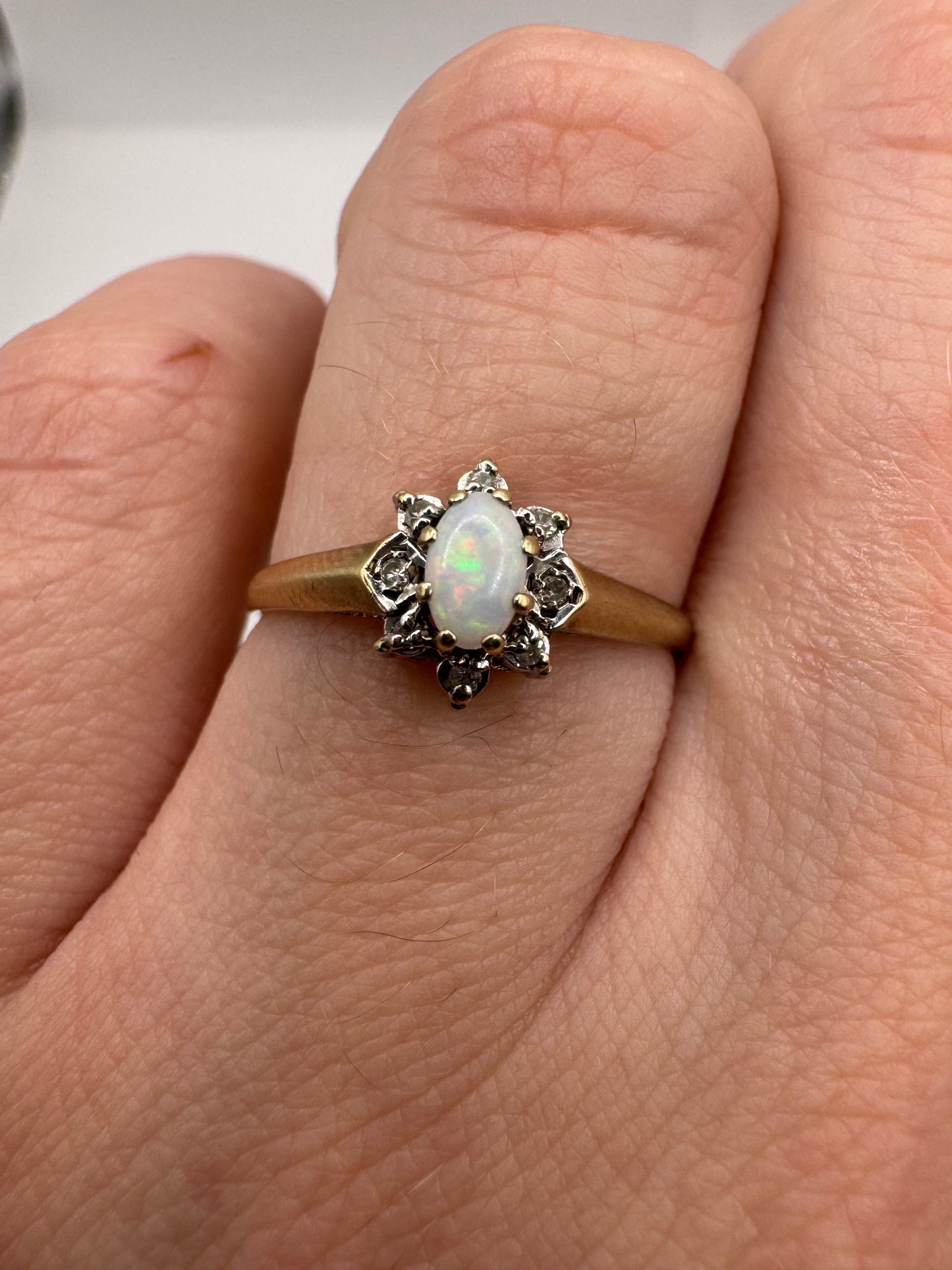 9ct gold opal and diamond ring